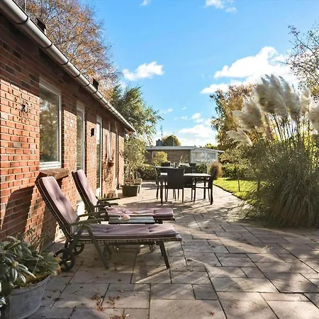 S718-stroby-svalemosevej-18 Feriehus *